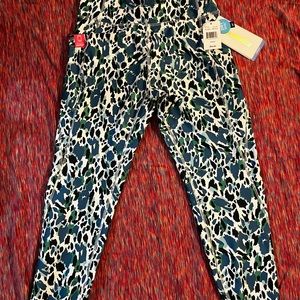 Capris size large made by marina